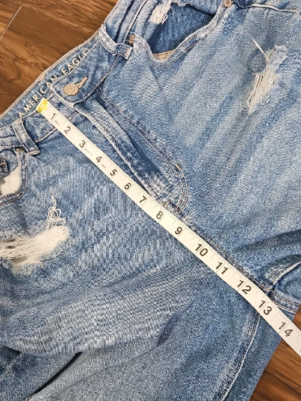 American Eagle High-Rise Mom Straight Distressed Jeans Women’s 14 - Picture 4 of 13